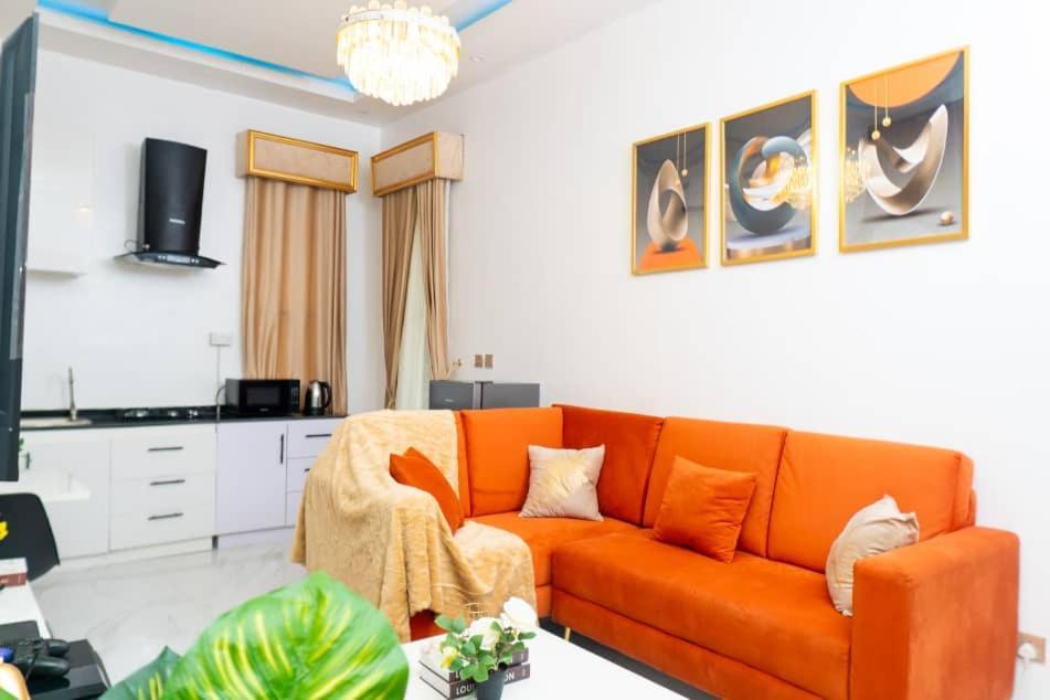Urban Retreat Luxury Shortlet Apartment Lekki Ajah Lagos With Pool And Gym Εξωτερικό φωτογραφία