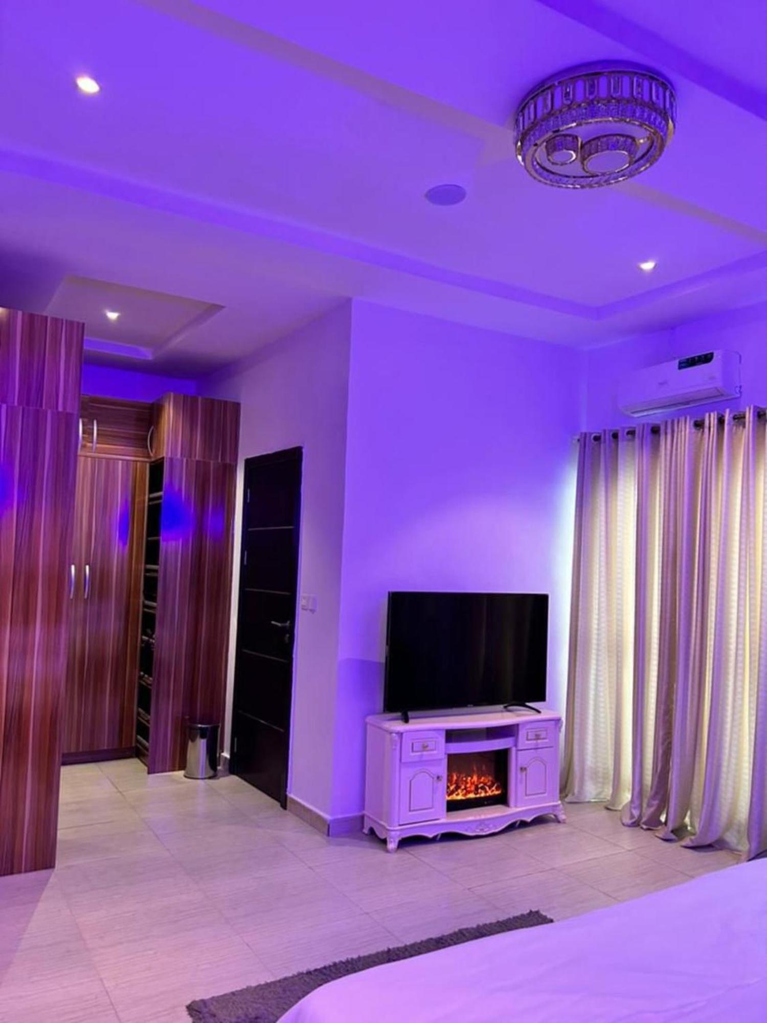 Urban Retreat Luxury Shortlet Apartment Lekki Ajah Lagos With Pool And Gym Εξωτερικό φωτογραφία